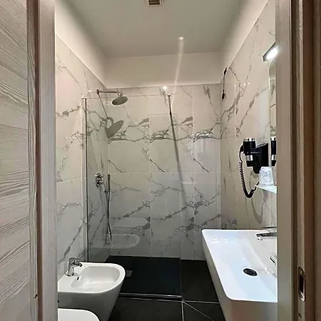 Sara Hotel